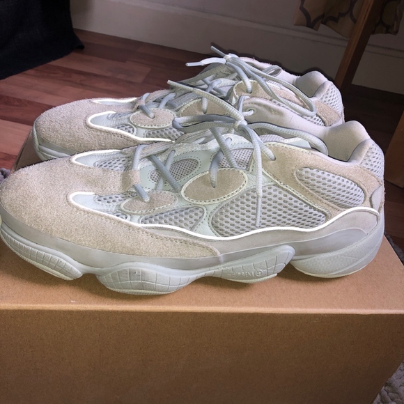 Yeezy 500 Salt - Picture 3 of 8